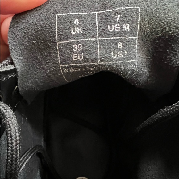 Dr Marten / Doc Marten 101 Smooth Leather Ankle Boot Platform LIKE NEW womens 8 - Picture 4 of 4